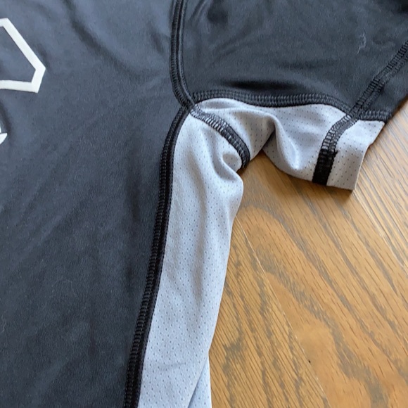 NWOT Boys South Carolina Gamecocks Top, M - Picture 4 of 4